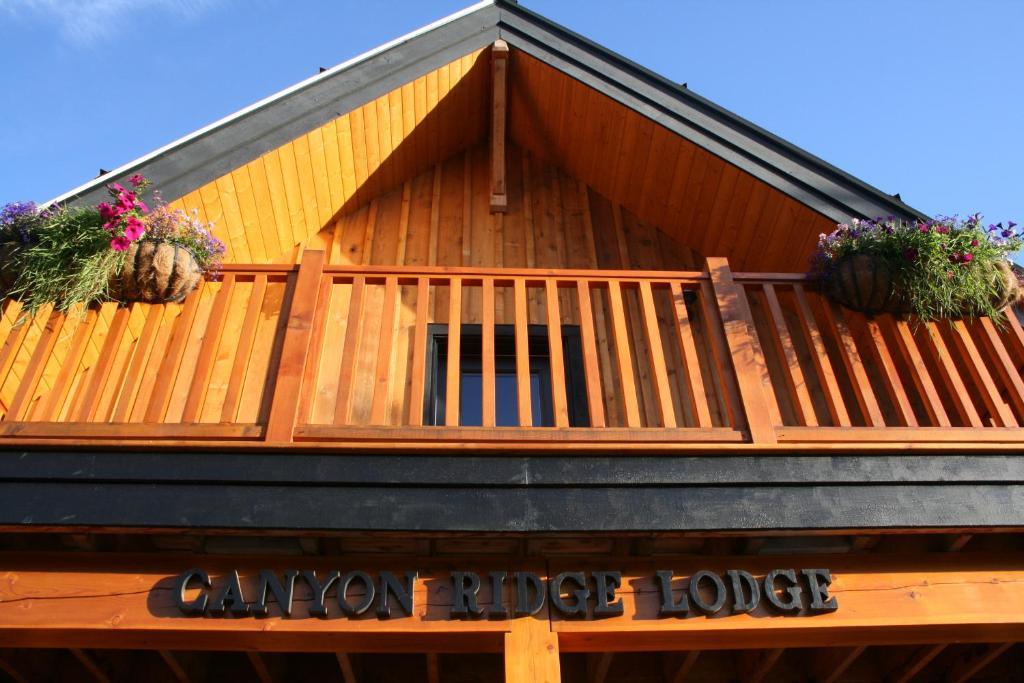 Canyon Ridge Lodge Golden Exterior photo